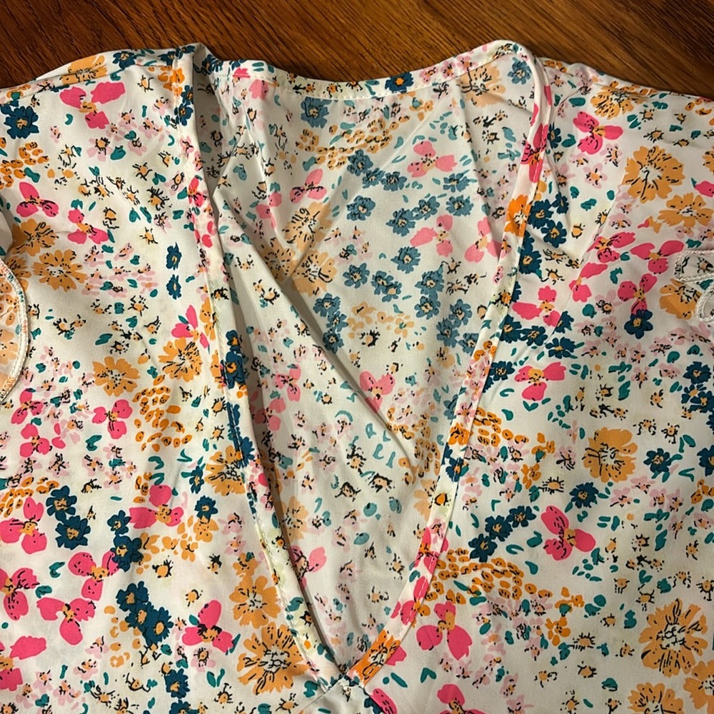 Blouse - Picture 3 of 4